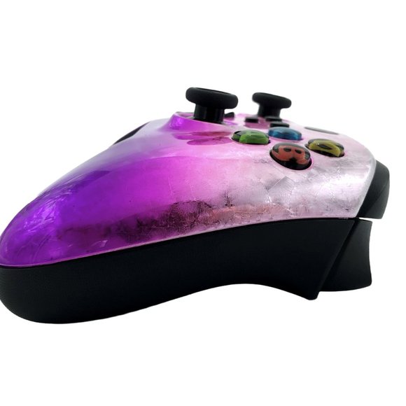 Custom Xbox Series X / S Wireless Controller - Glossy Ice Flake Magenta - Picture 5 of 8